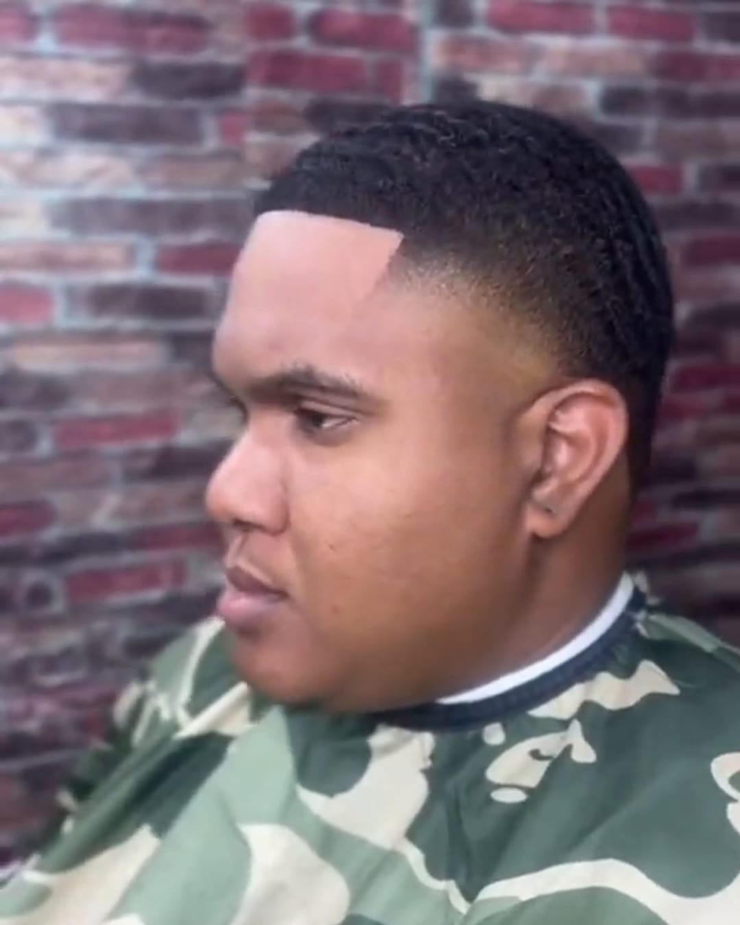 Taper with a sharp lineup by Military Cutz